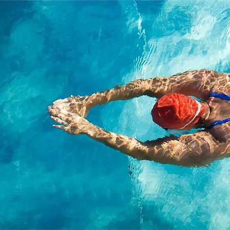 The Park Homes & Leisure Centre Szálloda 3*