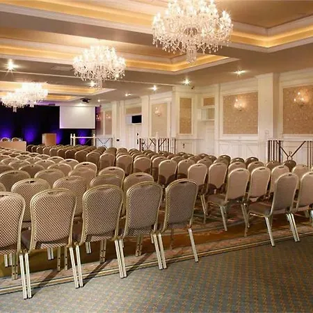 The Park Homes & Leisure Centre Hotel