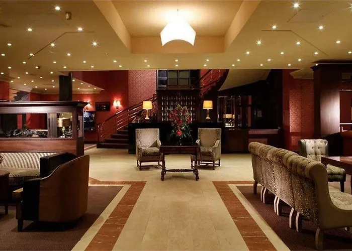 Отель The Park Homes & Leisure Centre 3*