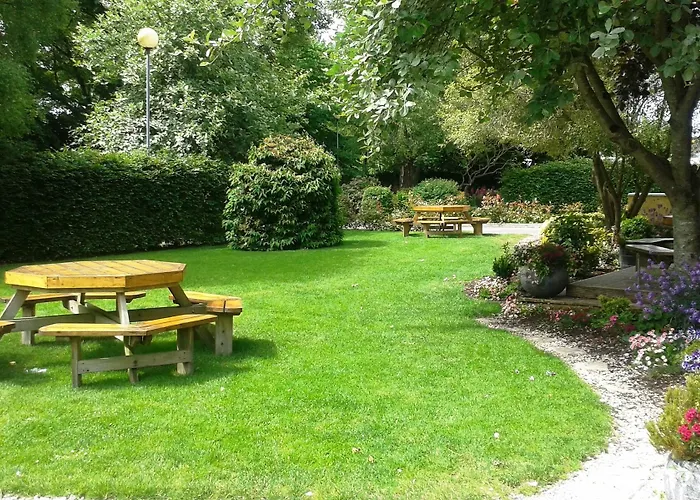 The Park Homes & Leisure Centre Отель 3*